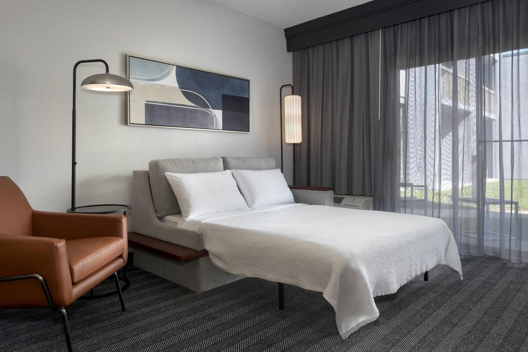 คอร์ตยาร์ด โพห์คีปซี Hotel โพห์คิปซี ภายนอก รูปภาพ